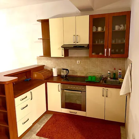 Apartman “moon” *